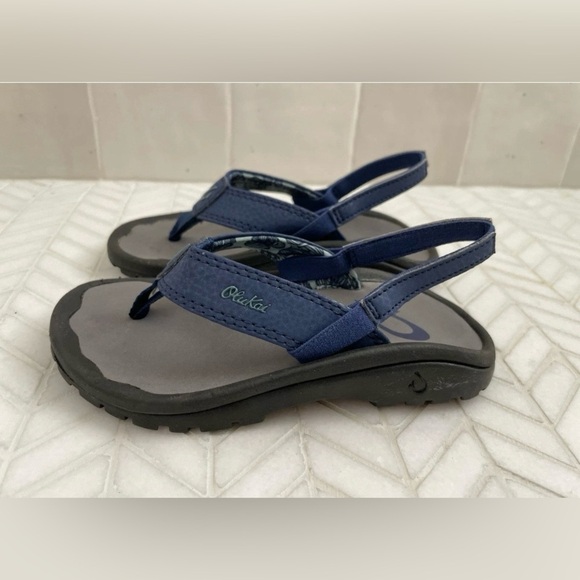 OluKai Other - OluKai Ohana Leather Sandal Toddler Slingback Flip-flop Size 9 / 10 Blue